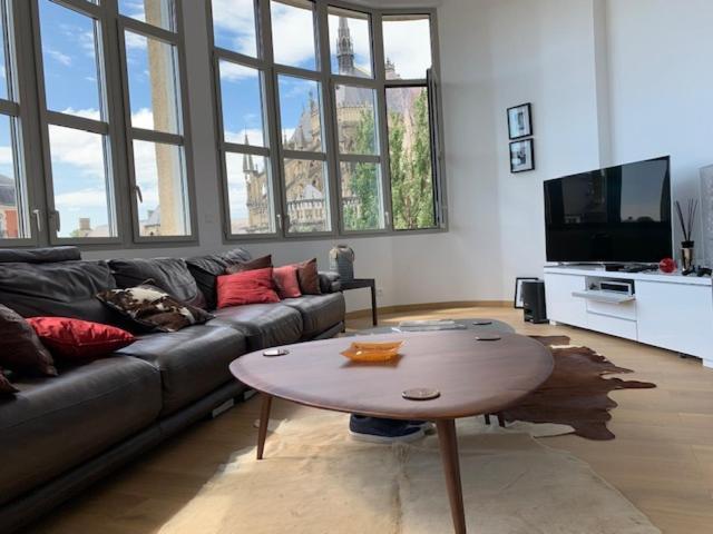 Apartamento Loft des Sacres - Vue unique sur la Cathédrale Reims Exterior foto